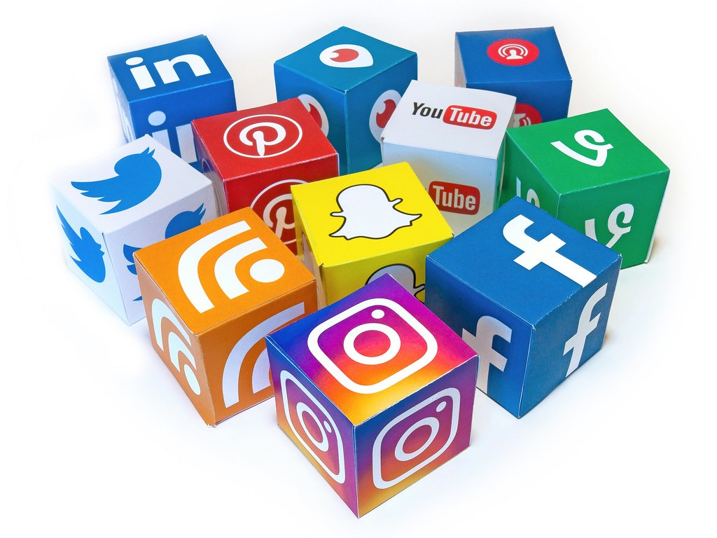Understanding Service Quality Through a Detailed SMM World review Before Ordering